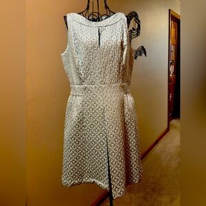 Lauren Ralph Lauren Dress stunning Robin Egg blue w/silver design Sleeveless 12P